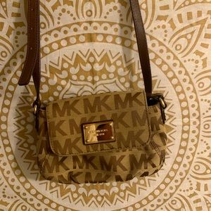 Michael Kors Crossbody